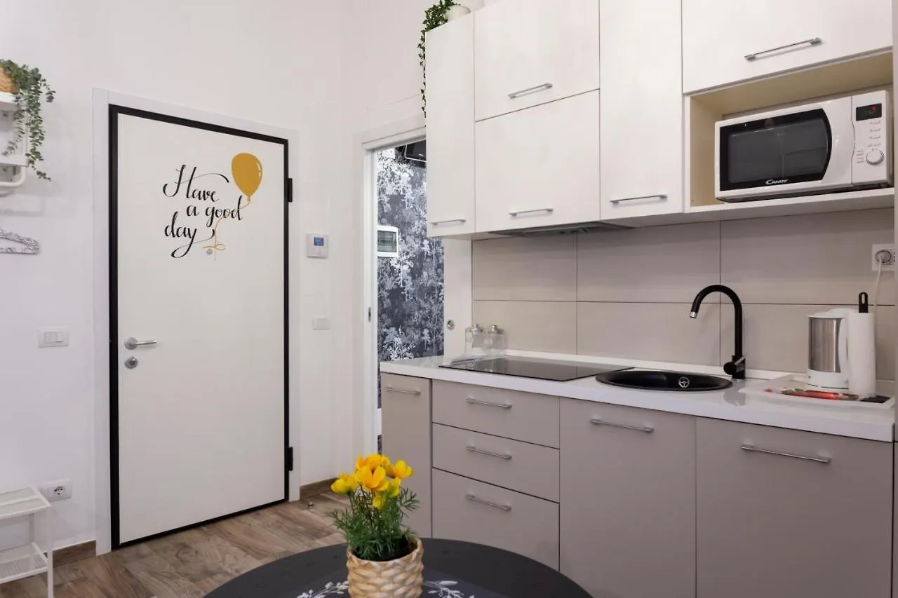 Lovely Flat - Orti 16 Milan Apartment