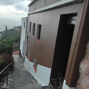 https://casa-agulo.in-canary-islands.com