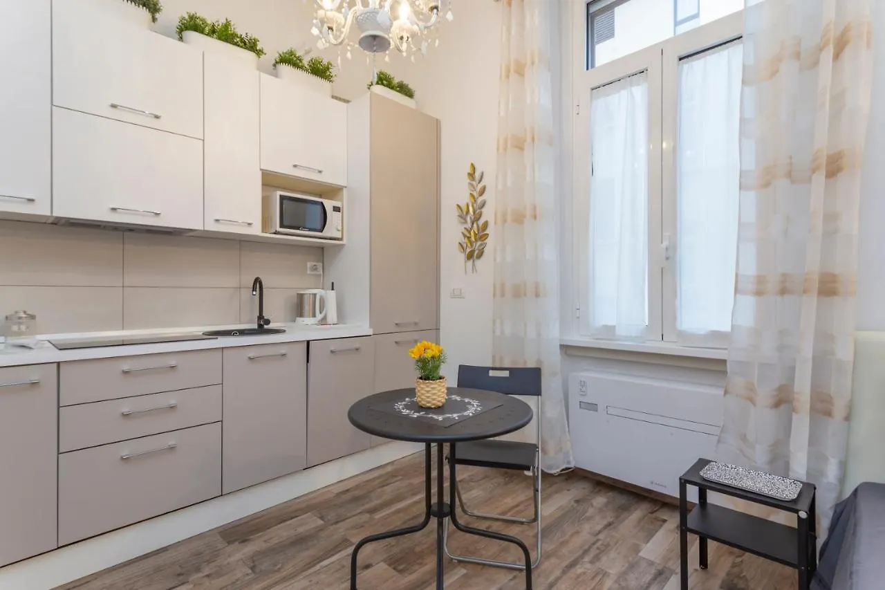 Lovely Flat - Orti 16 Milán Apartamento